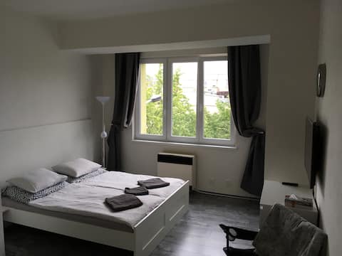 Apartment U METRA  Close to the CITY Centre