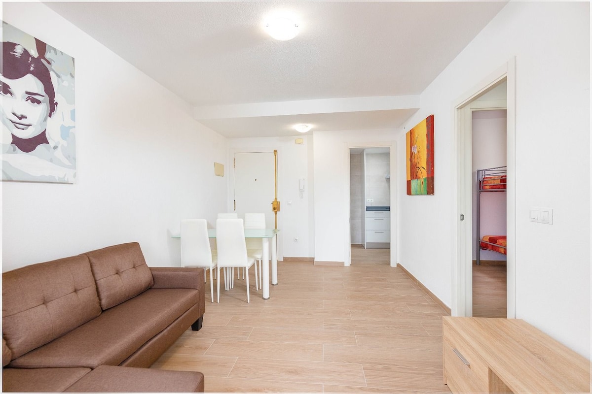 Successful Airbnb property: Apartment in Playa de Gandía in Gandia