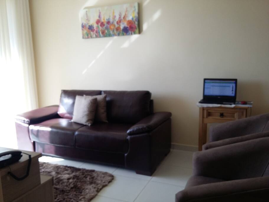 SALA DE ESTAR COM TV