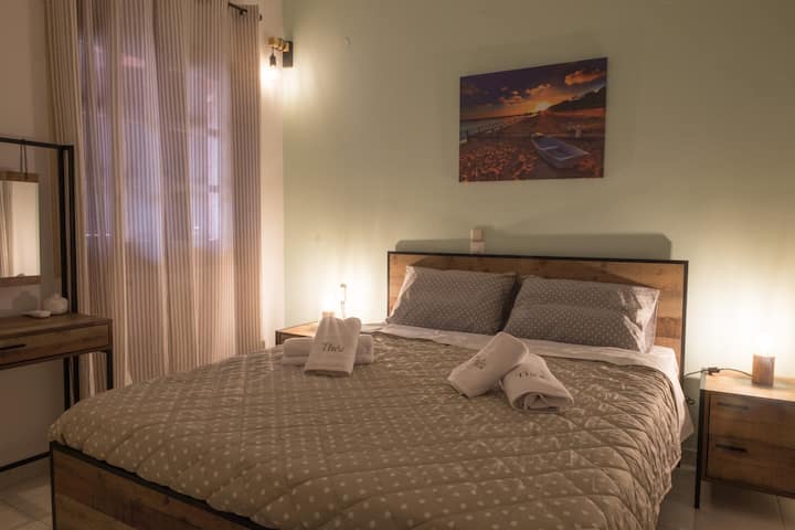 Queen size bed with comfortable mattress