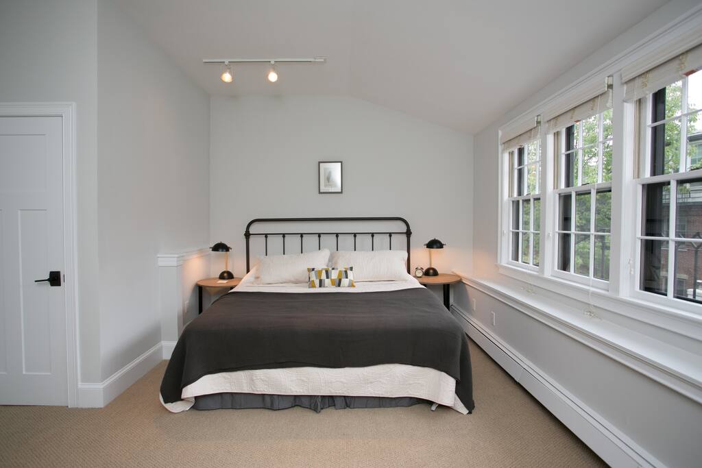 Large, peaceful bedroom sanctuary. Perfect for tired business travelers.