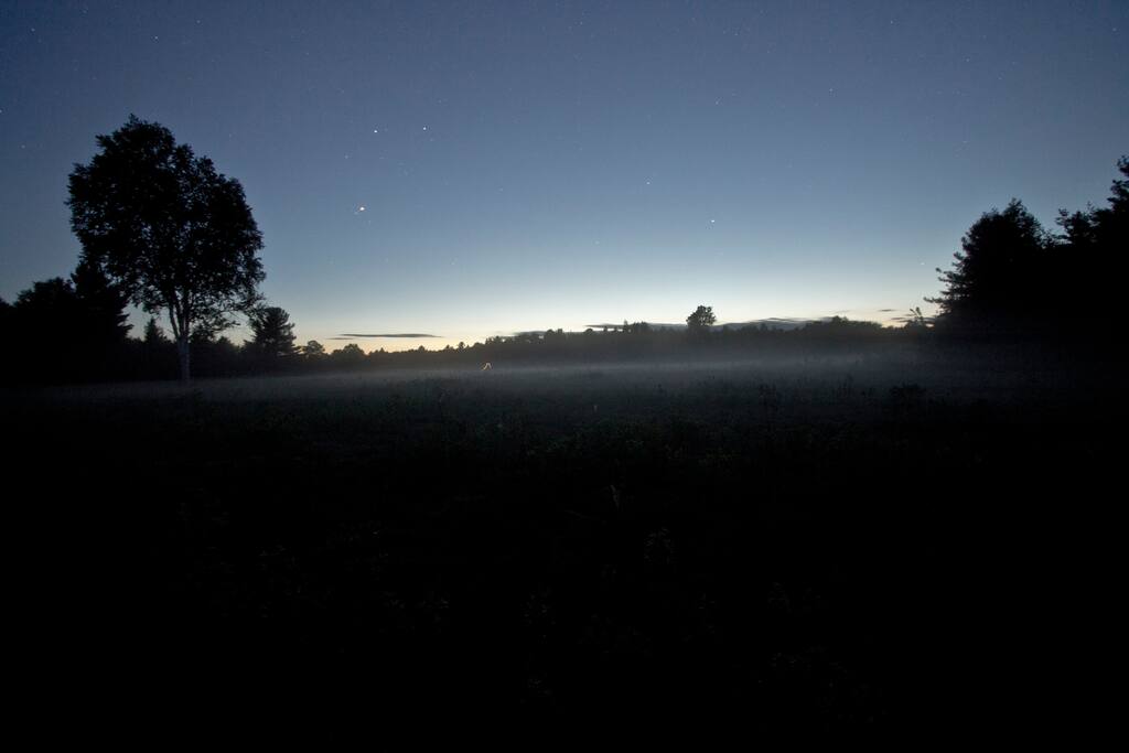 Night in the open field.