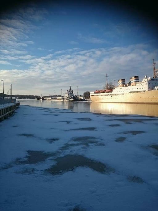 Bore ship is very cute and style old ship.