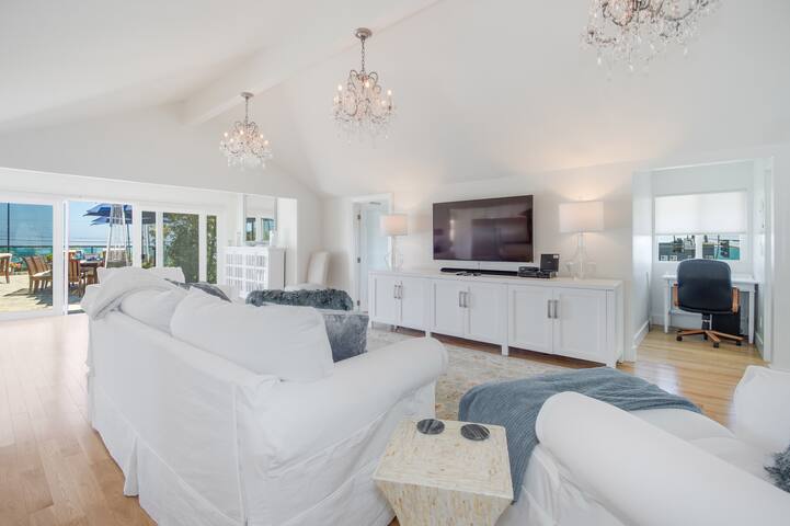 Malibu Dream House gallery image 4