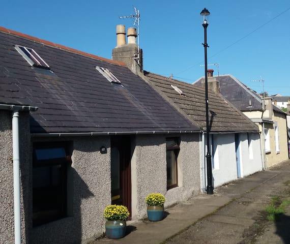 Airbnb Cullen Holiday Rentals Places To Stay Scotland