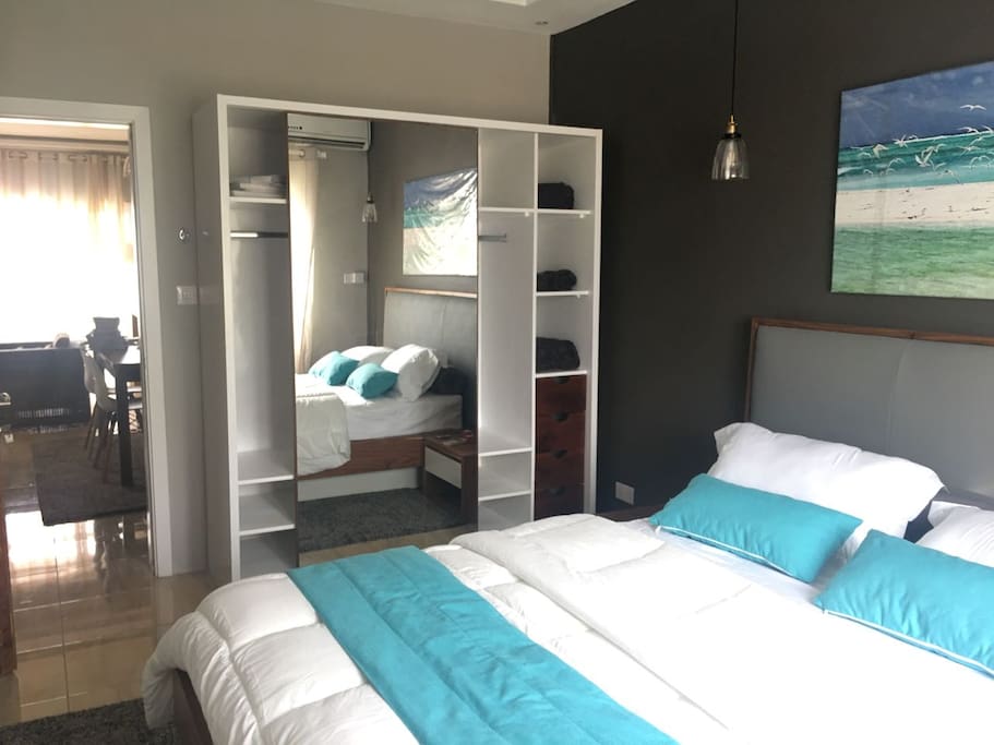 Room 1 - Master bedroom