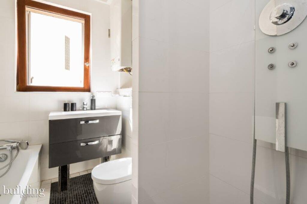 Salle de Bain/Bathroom