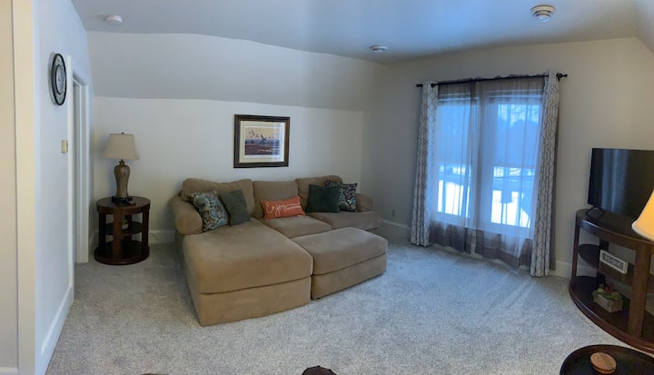 Private 2-bedroom Suite In Quiet Country Setting - Sheboygan, WI