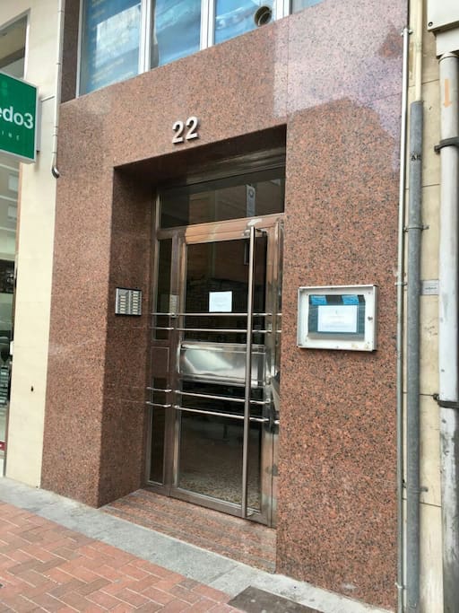 Portal 22 de la calle Doctor Múgica