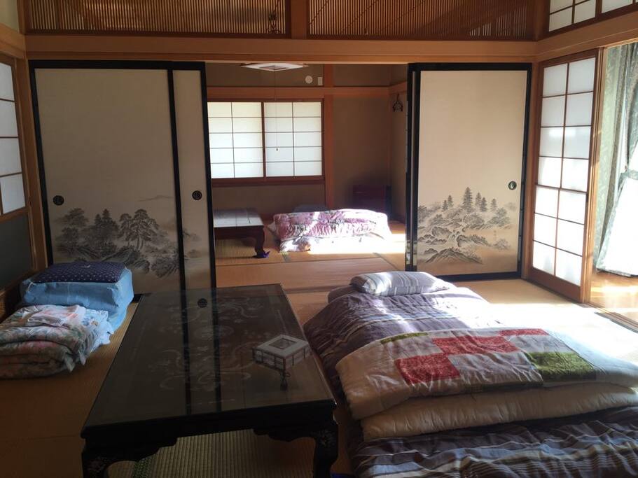 Tatami rooms with futon