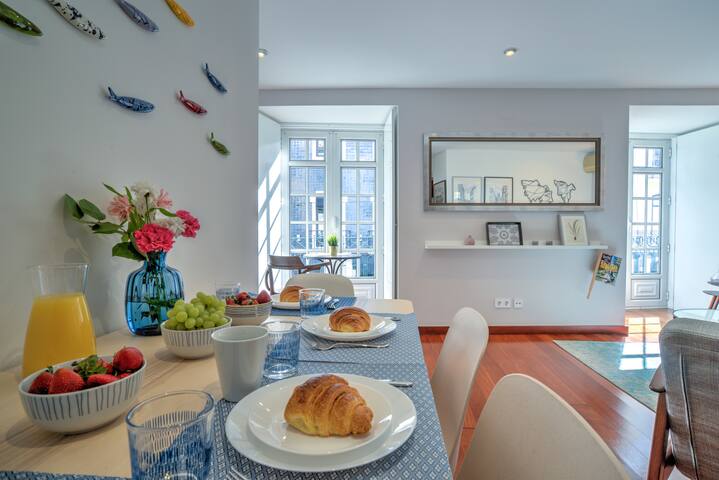 Chiado chic 2 bedroom 2 bathroom apt, top location gallery image 3