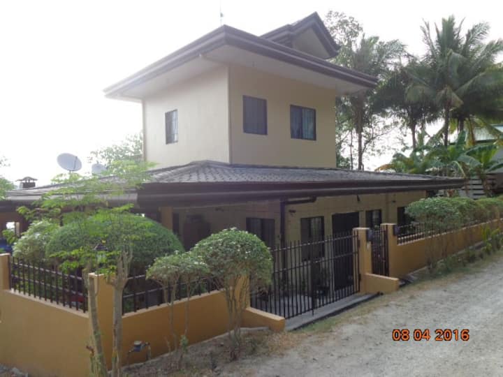 Samal Eagles Nest Beach ResortA Houses for Rent in Island Garden