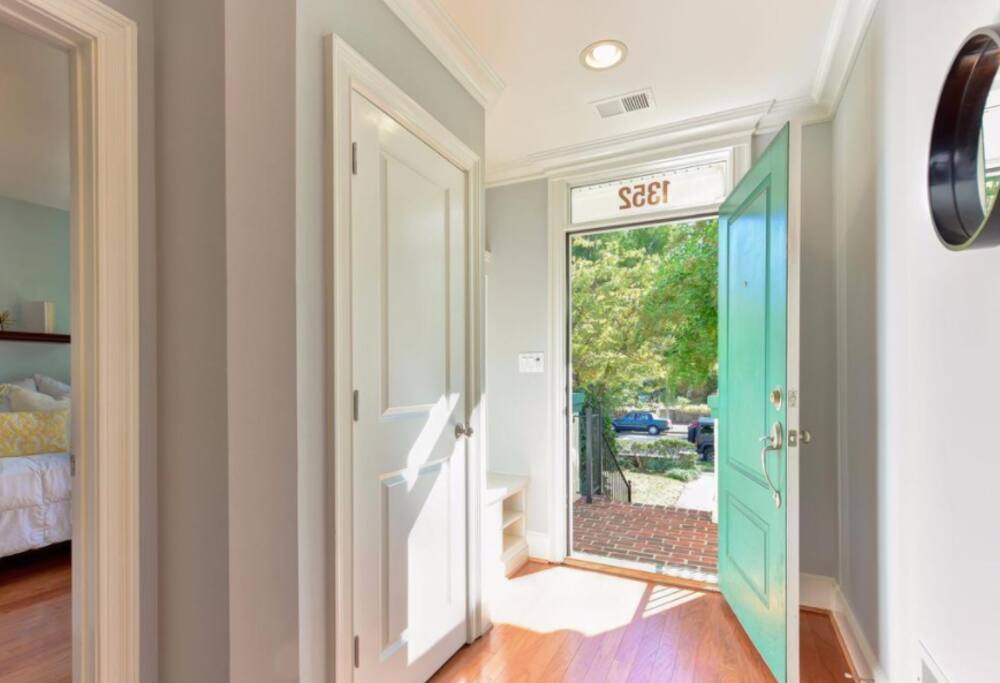 Entry way