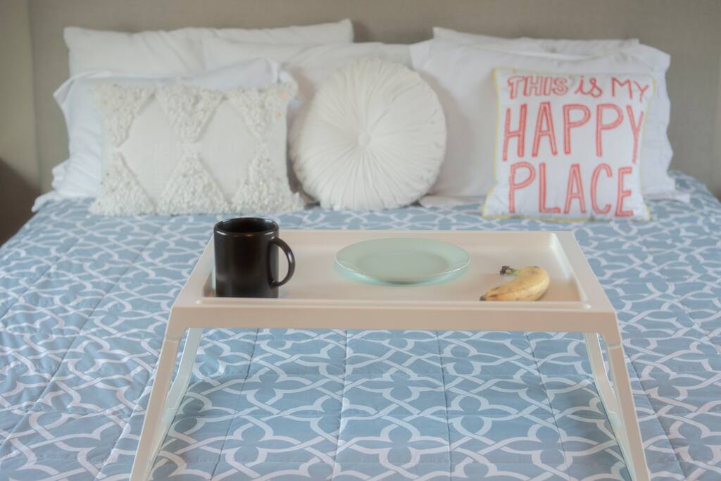 Cal king Bed in aster