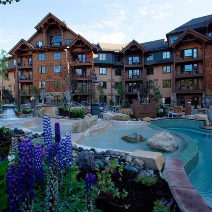 Heated outdoor pools and hot tubs
