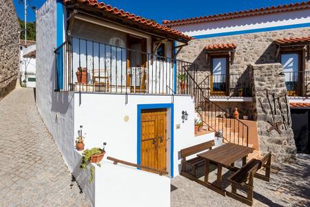 Top 20 alugueres para férias, casas de férias & alugueres de ... Barbecue casa moderna