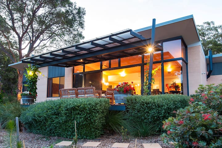 Villa 12 ‘Rivendell Heights’ @ Rivendell Winery