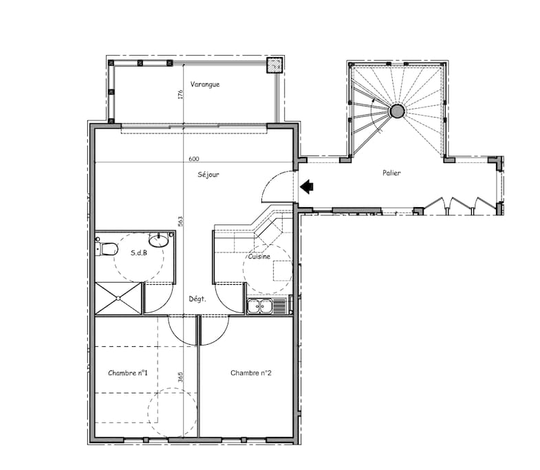Logement moderne et neuf dans quartier récemment construit à proximité immédiate des commerces du centre ville et de la mer