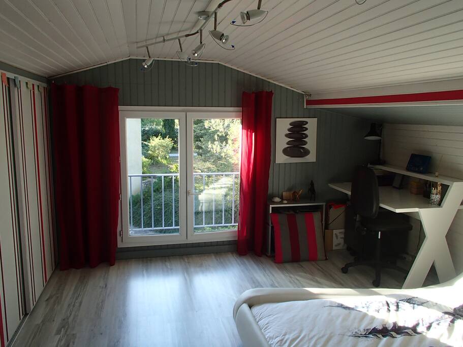 Chambre très lumineuse