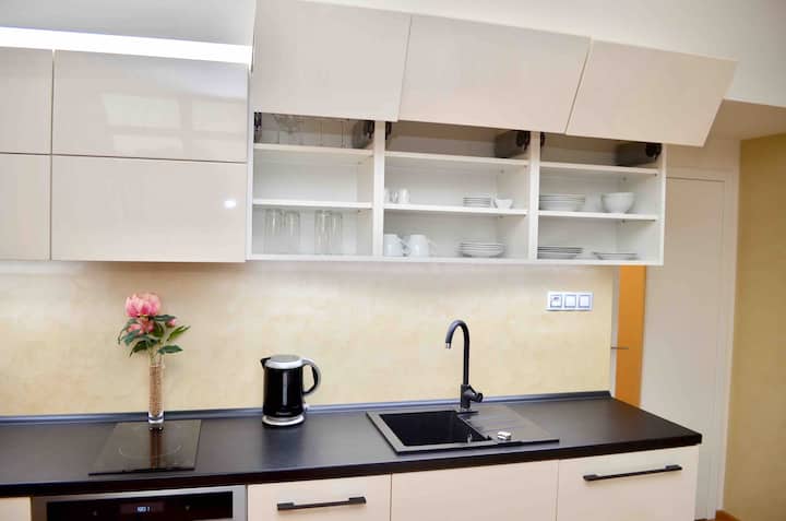 Luxury Apartment| Prague Highlights| Brand-new Bed - Praga