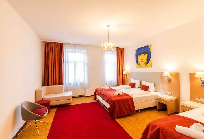 Hallo Vienna Suite Apartment Nr.8 gallery image 3