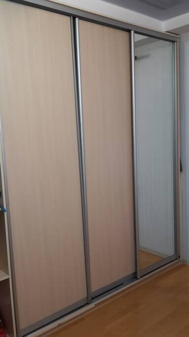 Шкаф в комнате/Wardrobe in your room