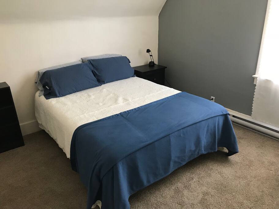 Mellow Rose Room