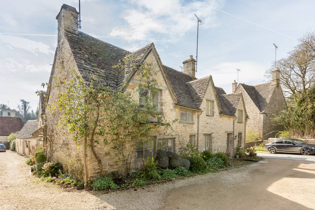 Left side cottage