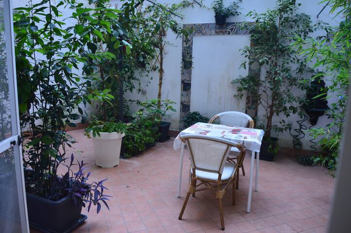 Apartment for 9 in the historic Palazzo Petrucci