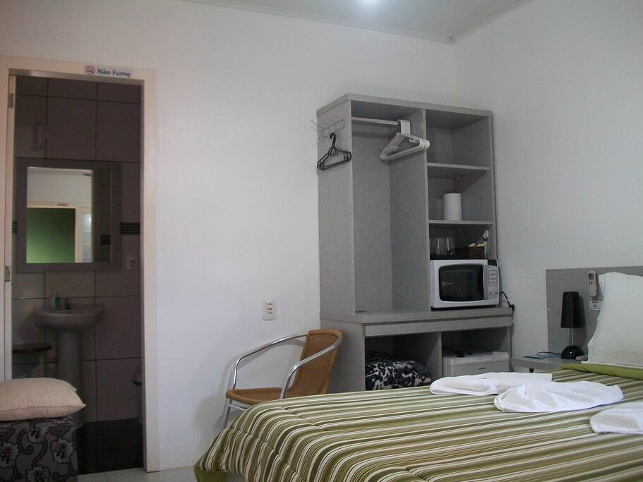 QUARTO PRIVADO P/ 2 PESSOAS