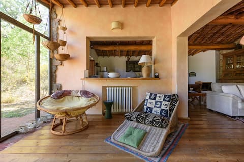 Old Chianti chapel-style cottage