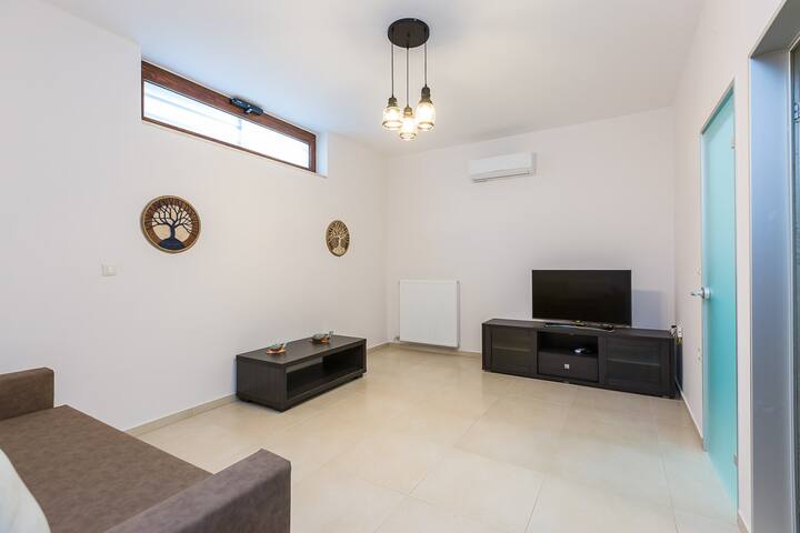 Rodi Luxury Stone Villa gallery image 2