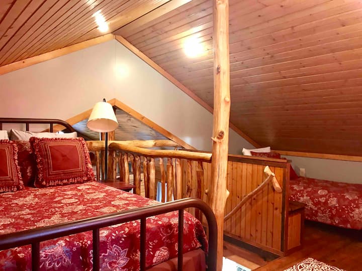 Upstairs loft full and twin size beds