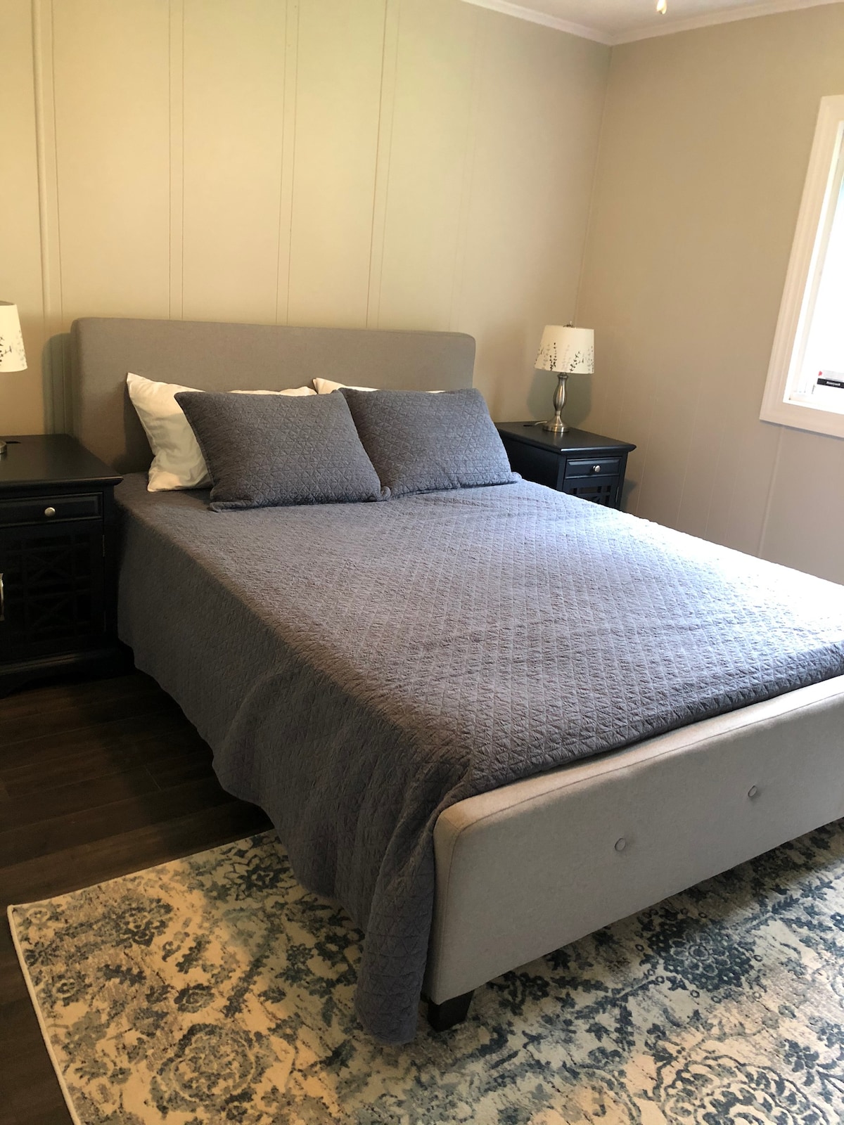 חדר שינה שני - מיטת קווין סייז 