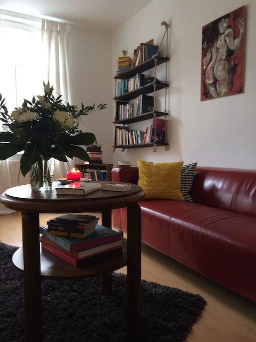 Another picture of the living room