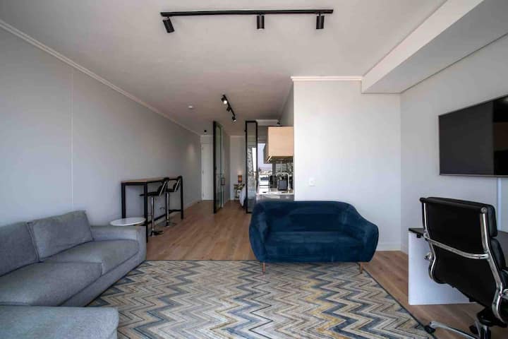 Ellipse Waterfall Lovely 1- Bedroom  Apartment - Midrand