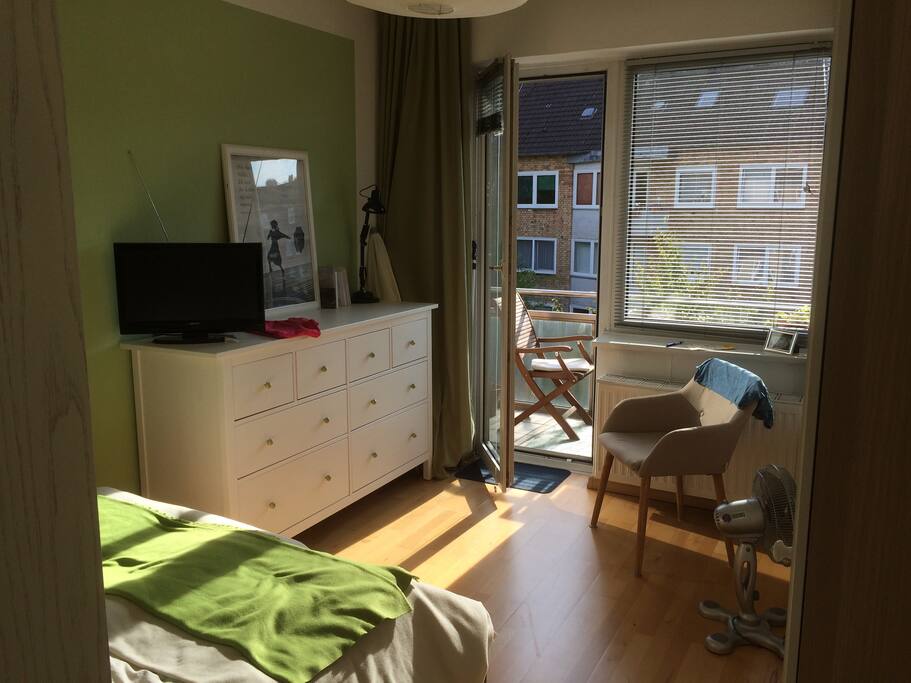 Südbalkon am Schlafzimmer