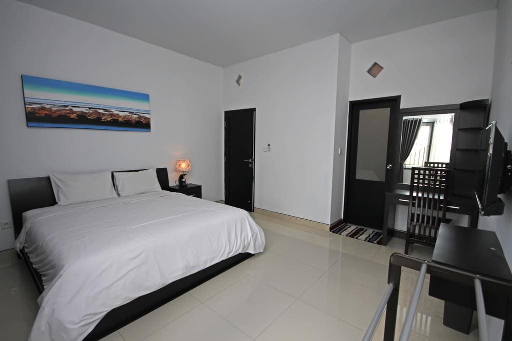 Guest Room #2