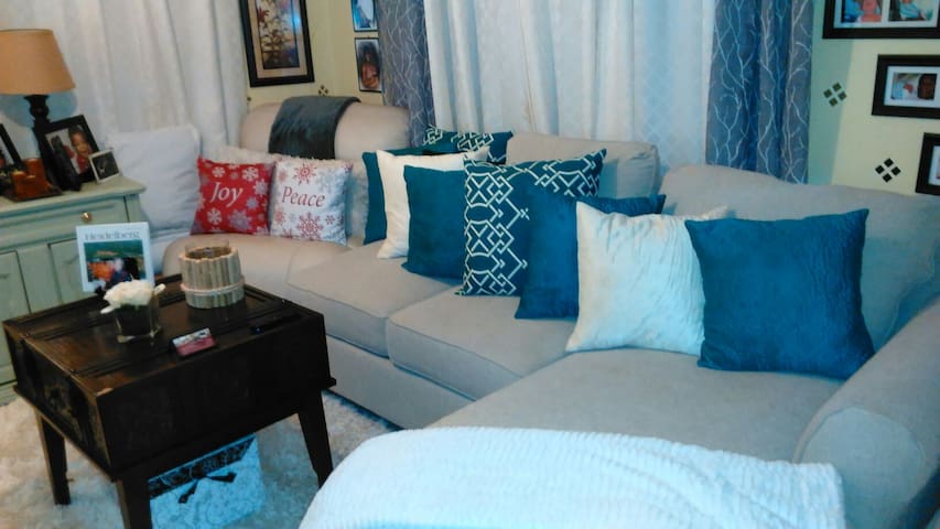 $75 Couch 4 Mardi Gras. Safe Clean Affordable