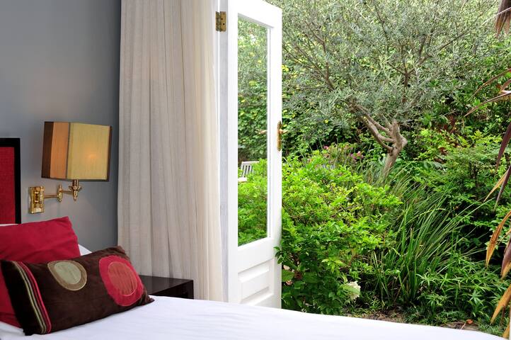 Barry Hall Apartments in beautiful Manor House gallery image 4