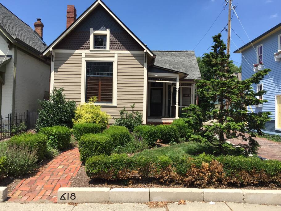House in historic Chatham Arch neighborhood!