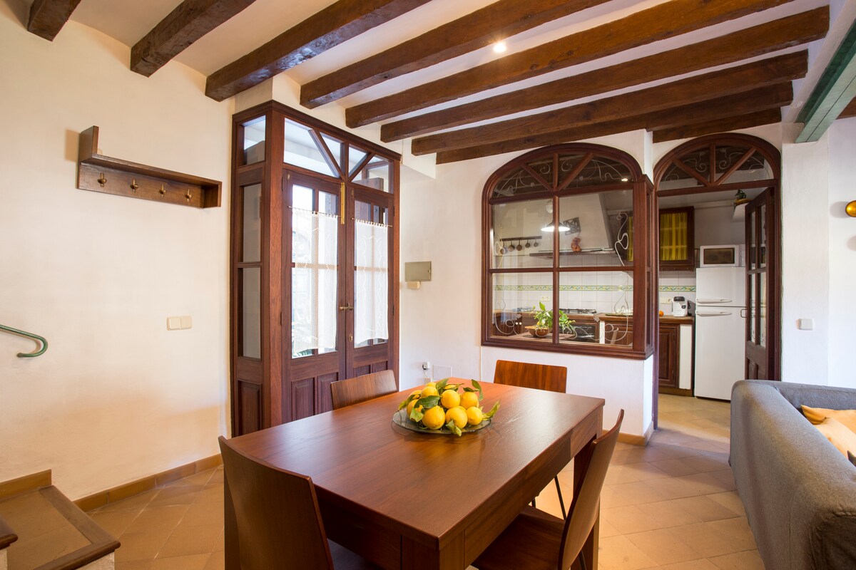Miravila, charming traditional house. 3