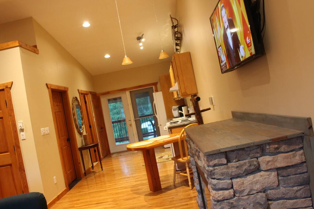 Newly Renovated Studio
