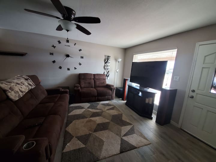 Spacious Home— With Pool, Hot Tub And Sunset Views - Casa Grande, AZ