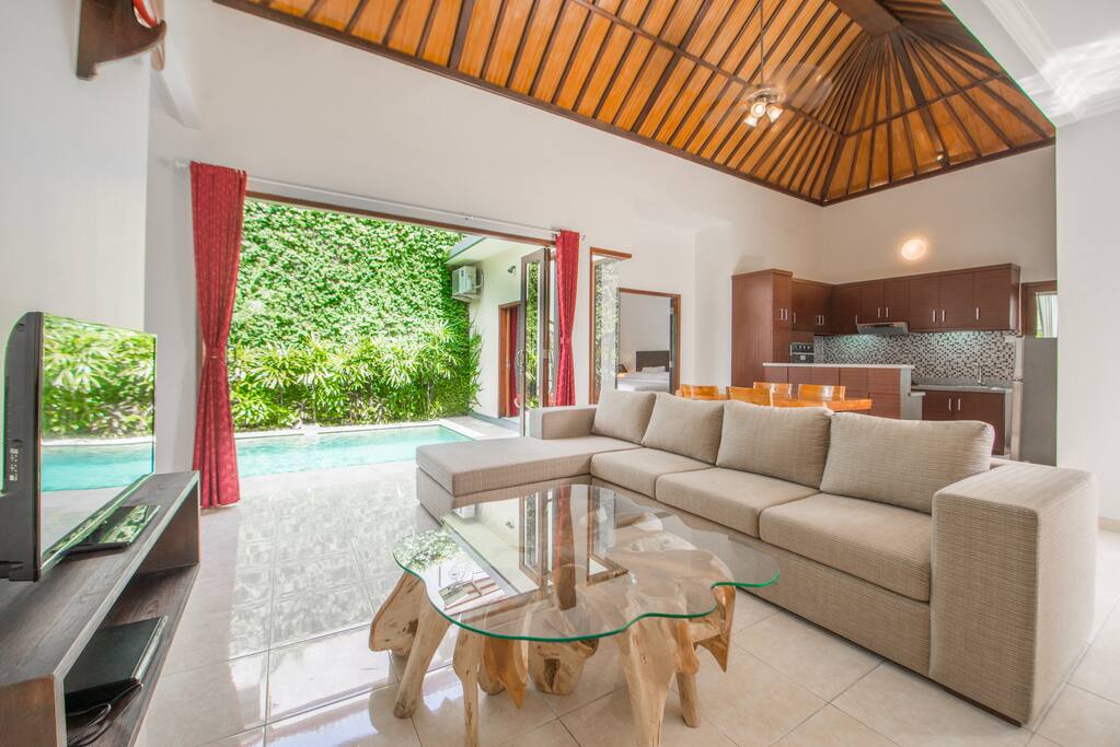 Home away from home near Dreamland, Uluwatu, Bingin, Balangan. All the best surf beaches in Bali close by.
