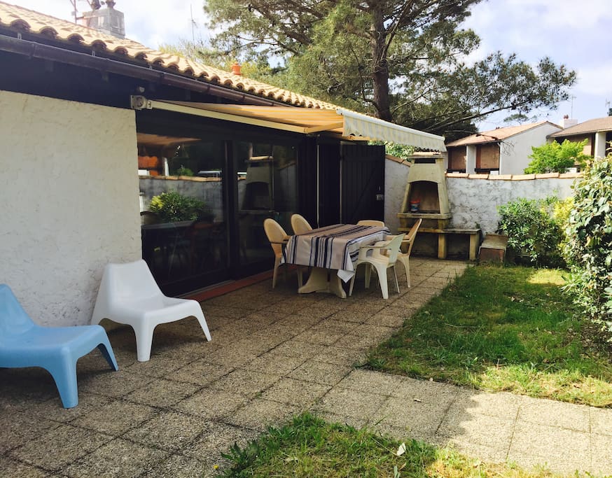 Terrasse avec jardinet
