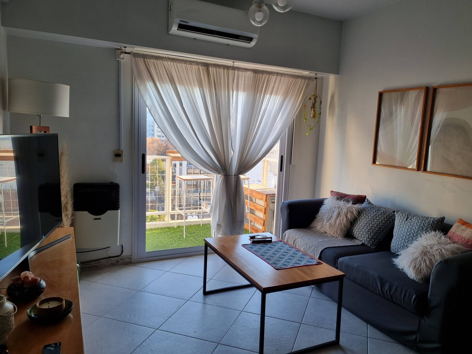 A bright and modern apartment with A/C and Wi-Fi