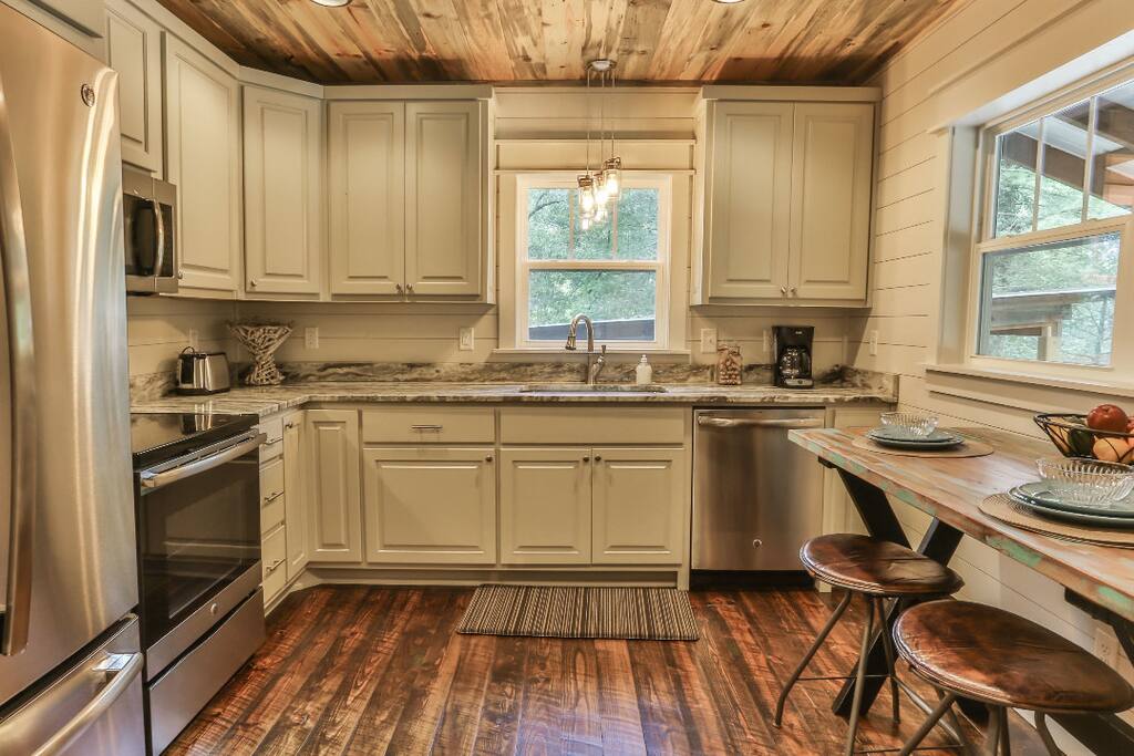 Custom kitchen with granite