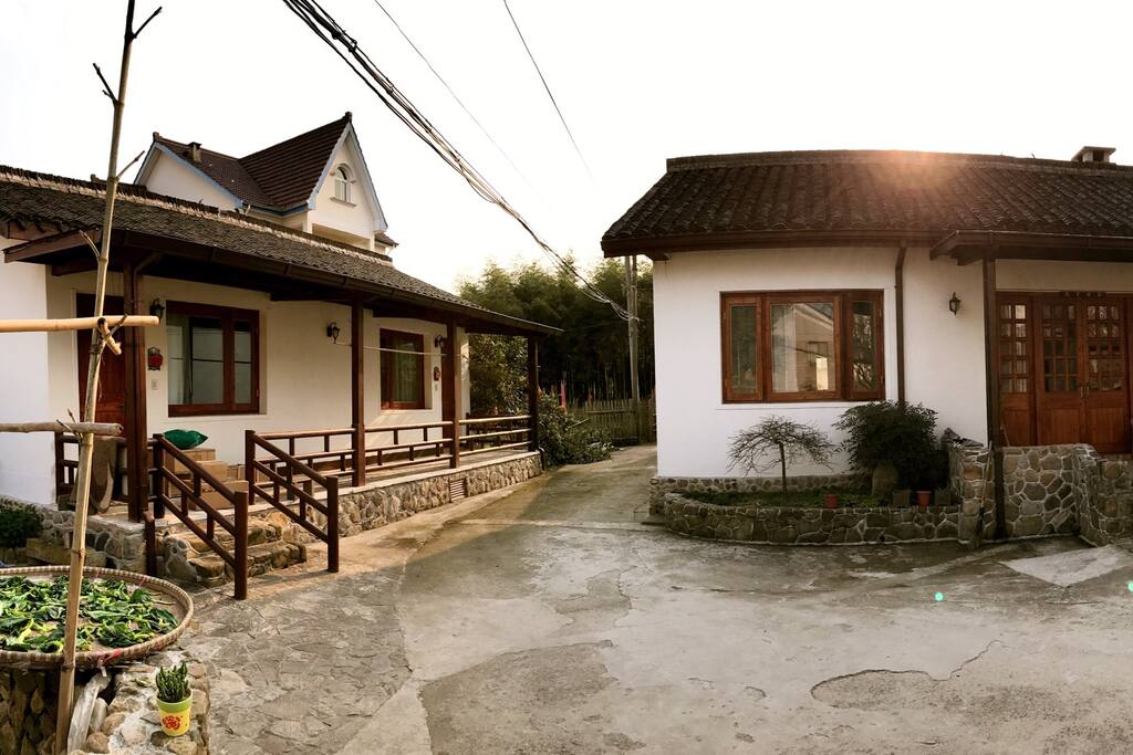 房屋外景,菜园旁的小木屋