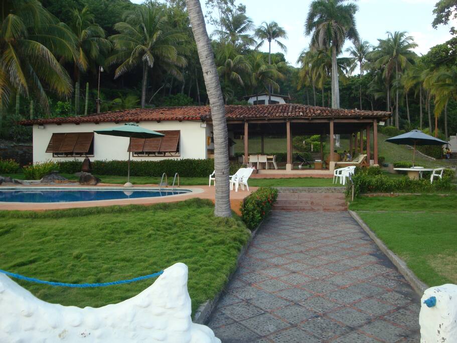 Acceso a la casa desde la playa